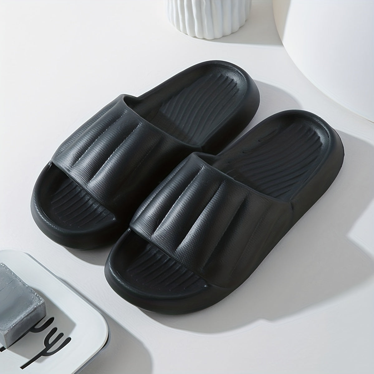 Men's Lightweight Non Slip Slides Open Toe Quick Dry Slippers