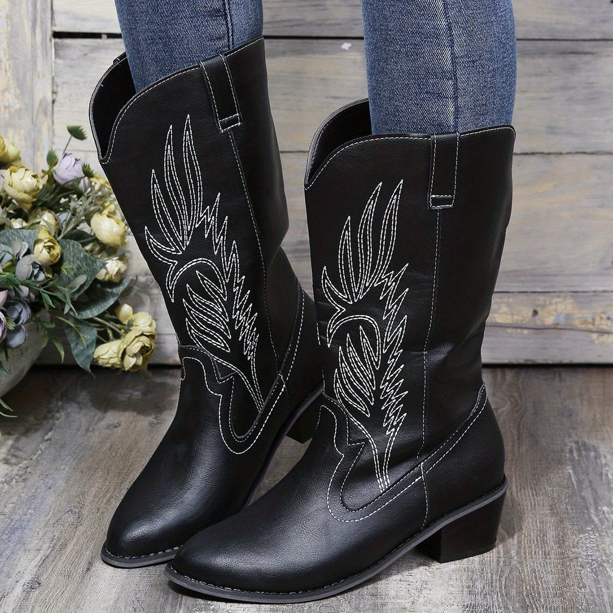 Women's Retro Wings Embroidery Cowboy Boots Point Toe Chunky Heel