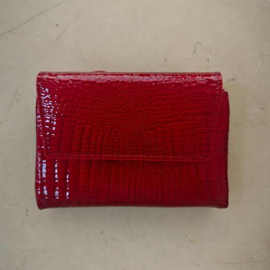 Green Croc Texture Wallet with Triple Magnetic Closure