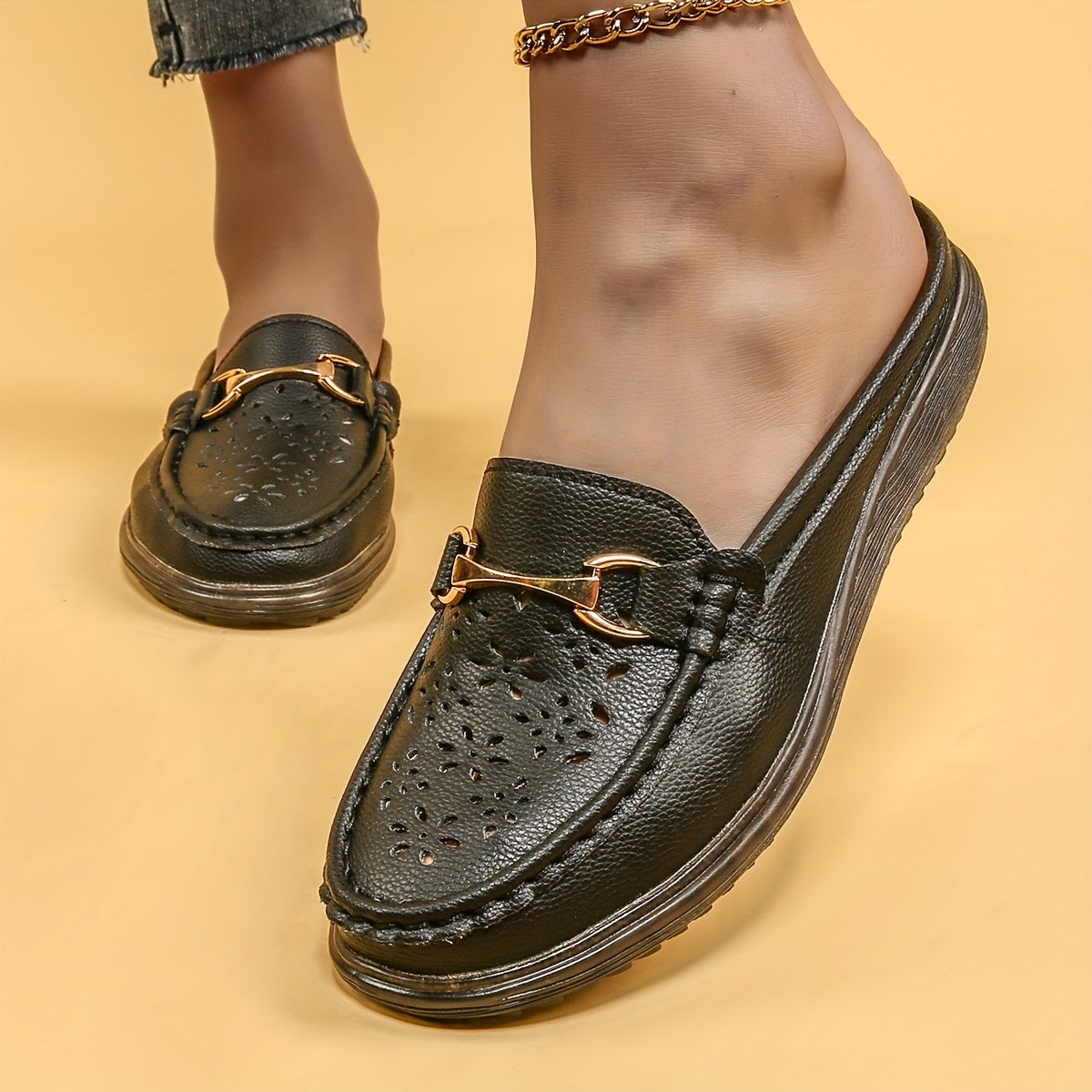 Women's Metal Decor Mules Breathable Flats Slip On Shoes