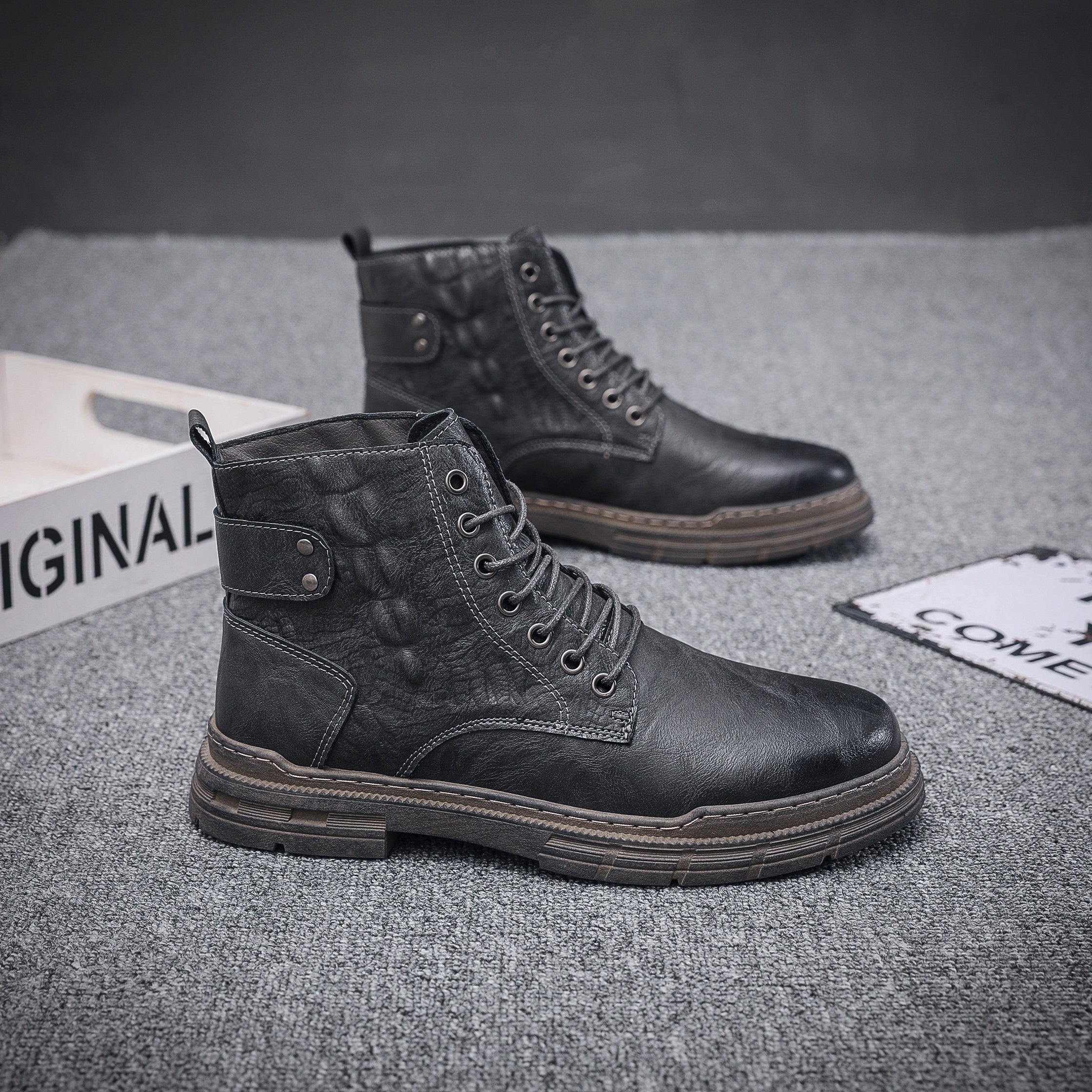 Men's Croc Print Casual Lace-up Boots w/ Buckle Decor