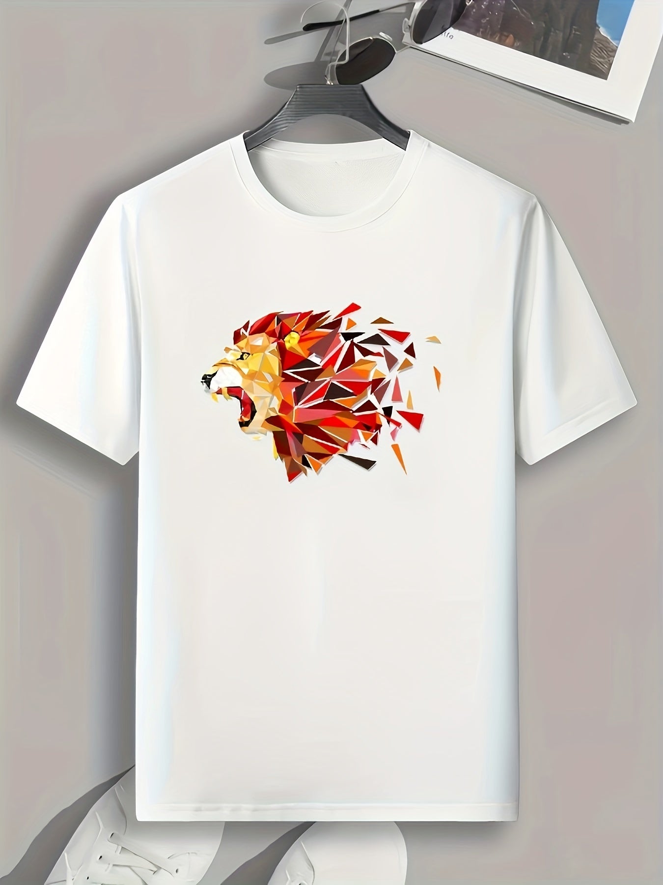 Lion Pattern Print Men's Sports Tee Graphic Shirt for Fitness Activities