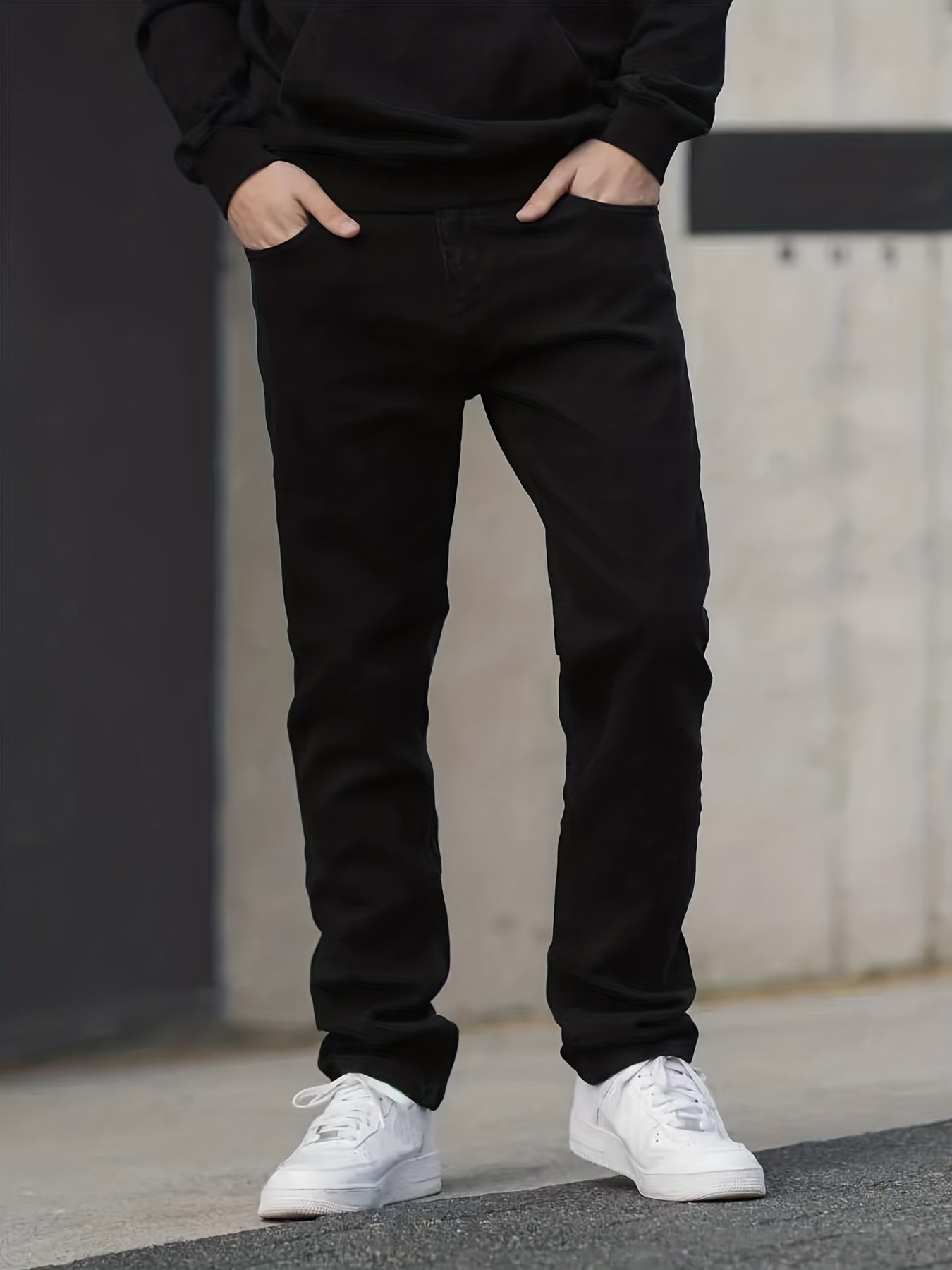 Men's Regular Fit Jeans With Pockets