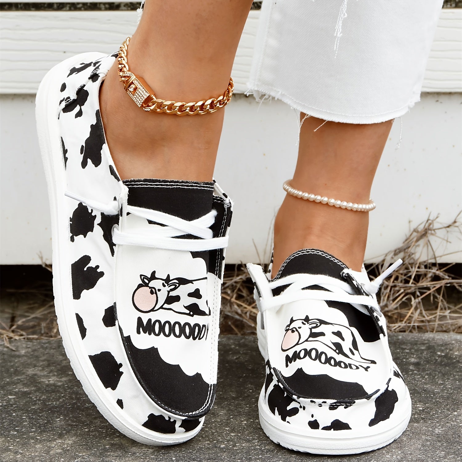 Women's Dairy Cow Pattern Flat Shoes Lightweight Soft Comfortable Walking Shoes