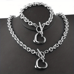 Heart Pendant Bracelet & Necklace Set - Fashionable Combo