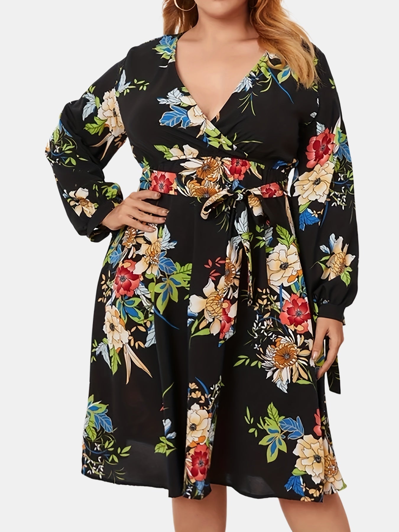 Women's Floral Print V Neck Knee Length Dress