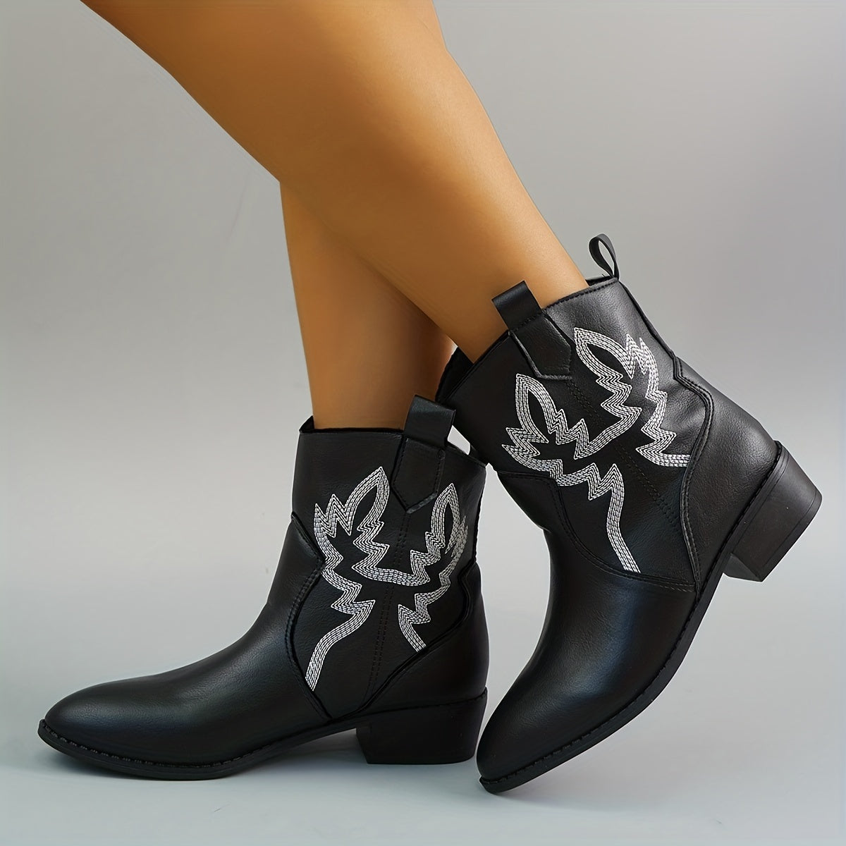 Women's Retro Western Boots Embroidery Cowboy Boots
