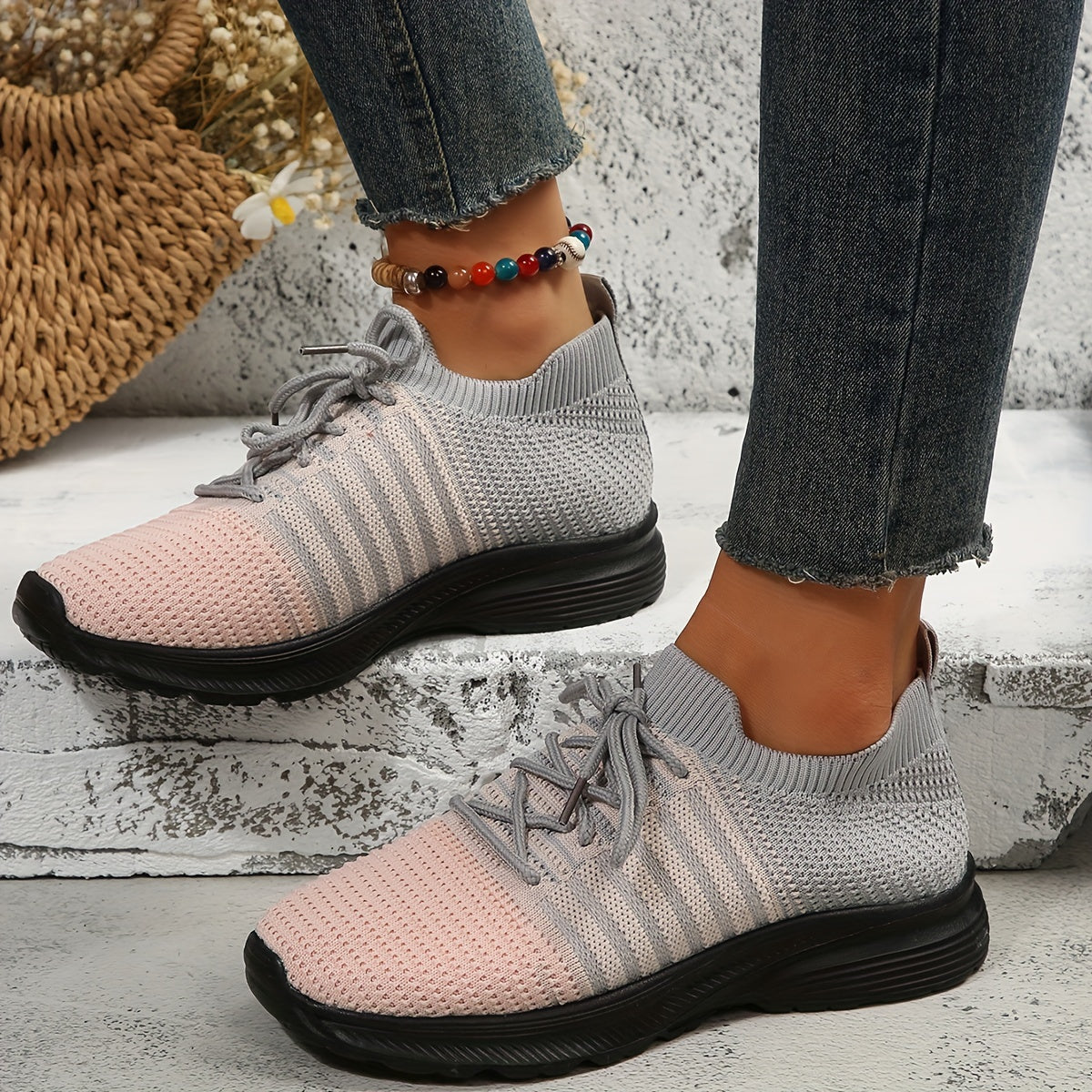 Women's Breathable Running Shoes Lightweight Outdoor Sports Shoes