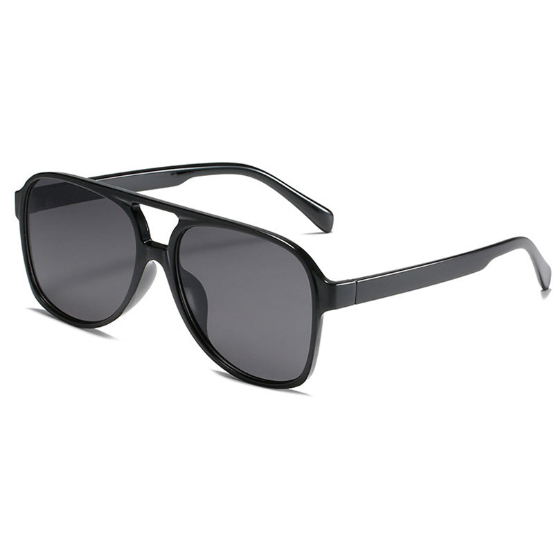 Stylish Sunglasses with Plastic Frame