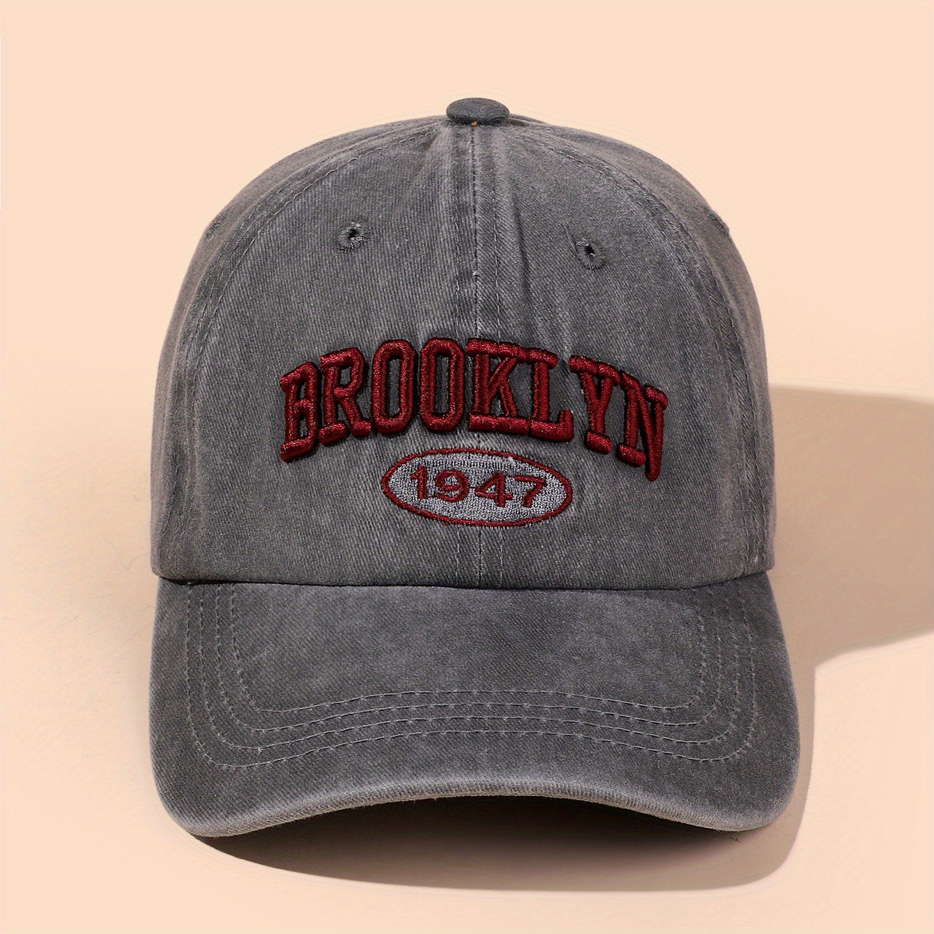 Embroidered Duck Tongue Cap for Outdoor Traveling