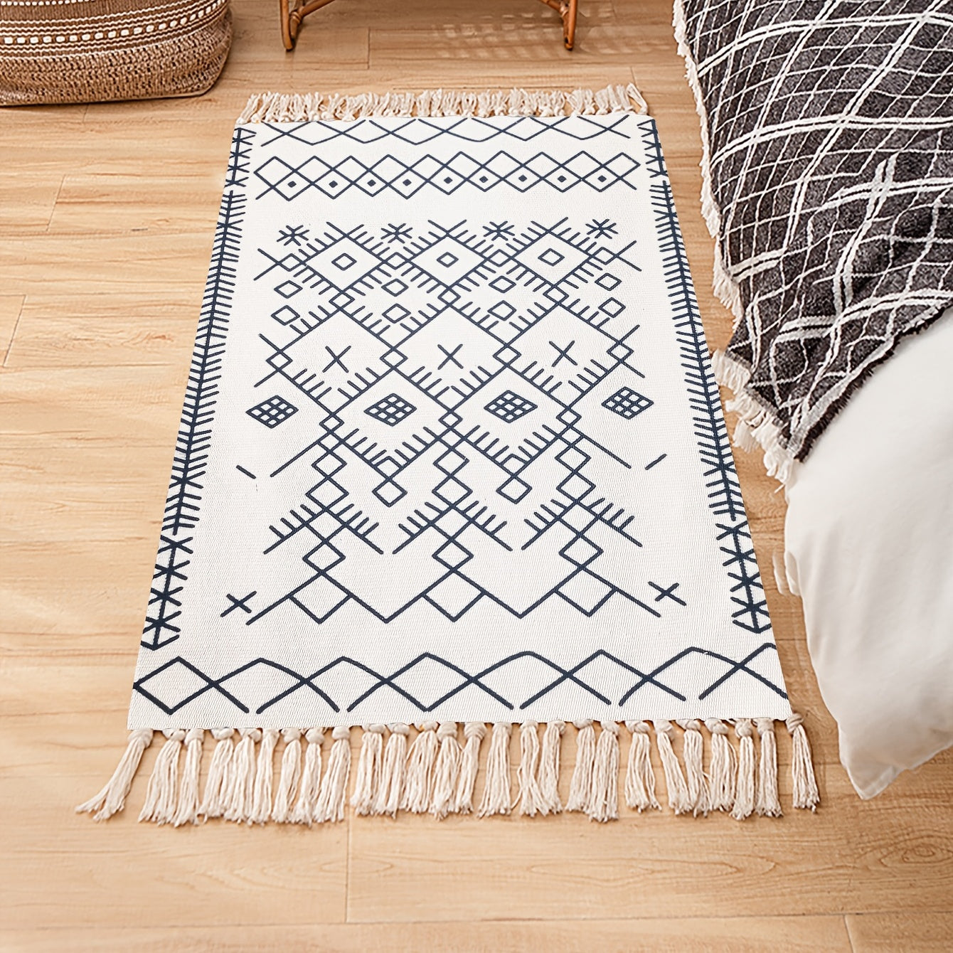 Boho Hand woven Linen Area Rugs With Tassels