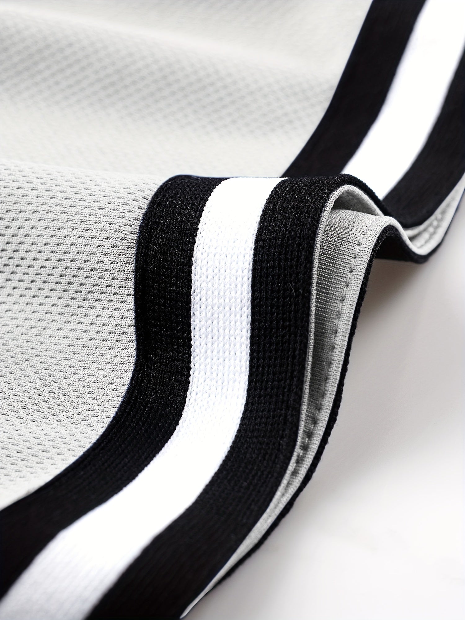 Men's Fast Drying Sports Shorts for Running Basketball Training