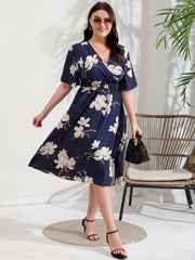 Women's Plus Floral Print Short Sleeve Midi Dress