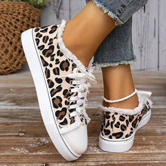 Leopard Pattern Skate Shoes Lightweight Low Top Sport Shoes