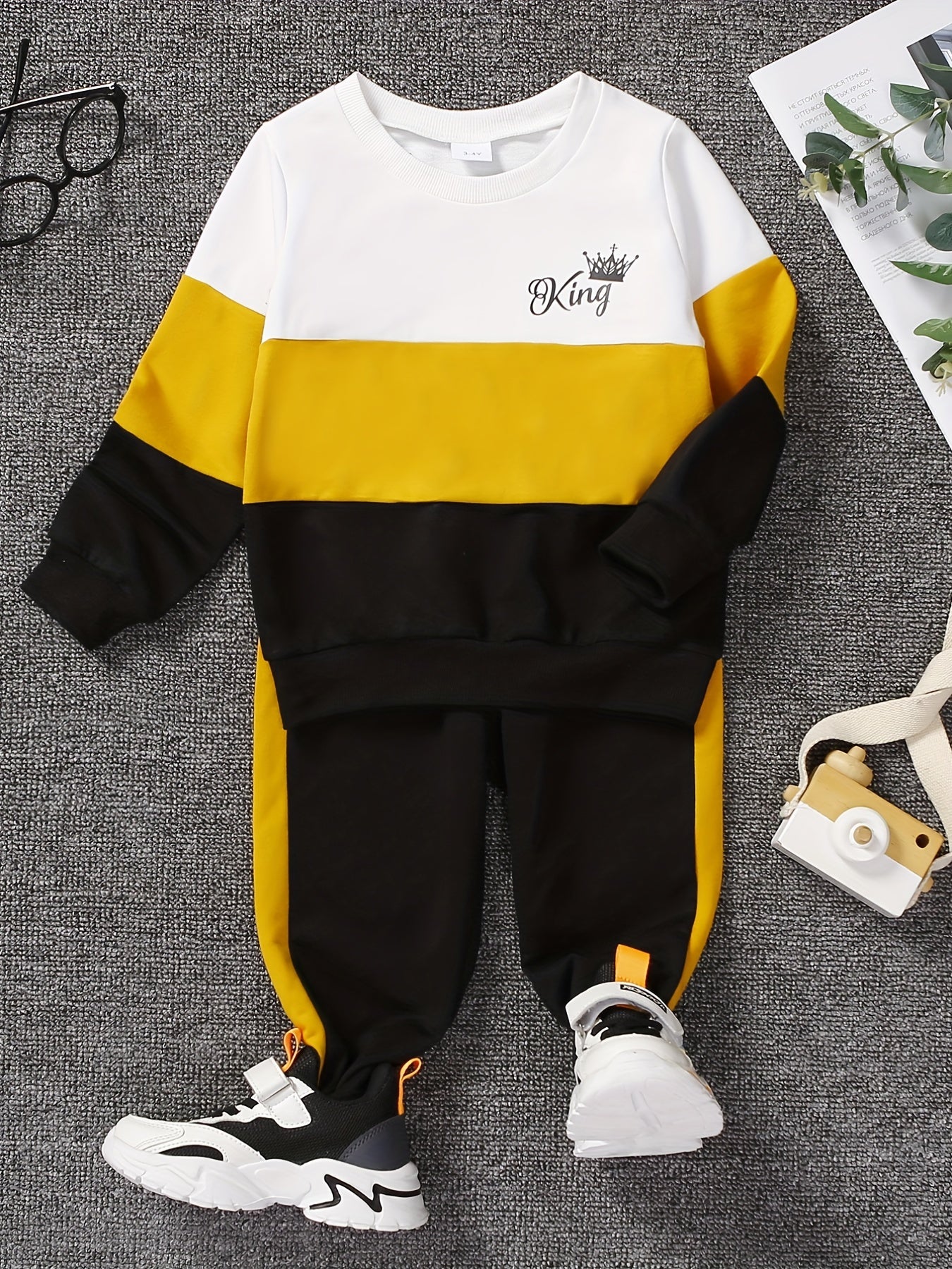 Boys KING Letter Graphic Sweatshirt & Sweatpants Set