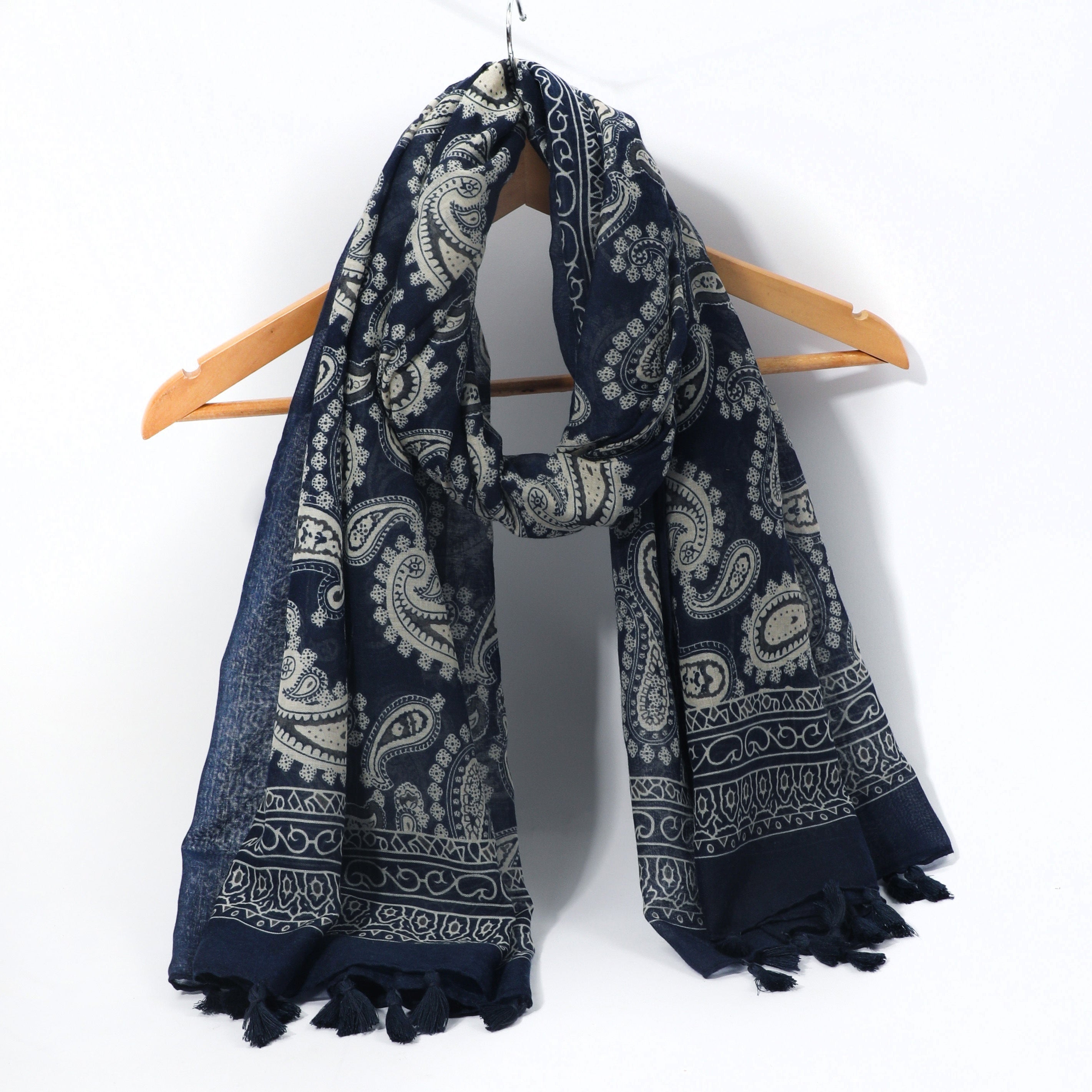 Men's Cashew Ethnic Tassel Scarf