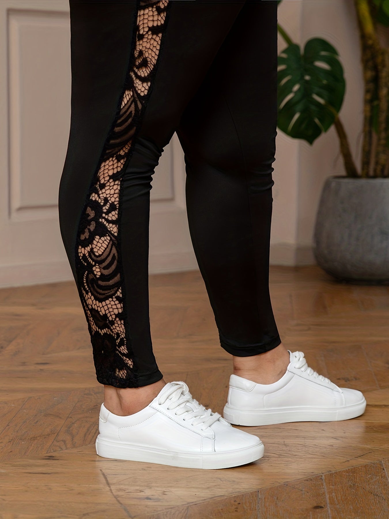 Solid Lace High Rise Skinny Leggings