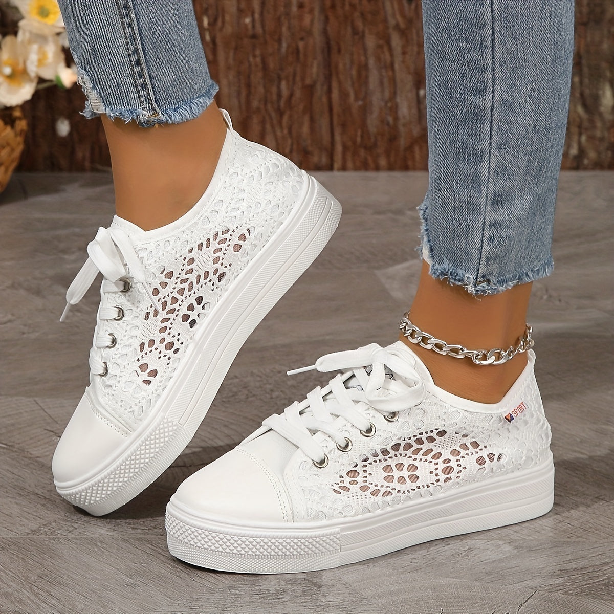 Women's Breathable Mesh Sneakers Casual Lace Up Low Top Shoes