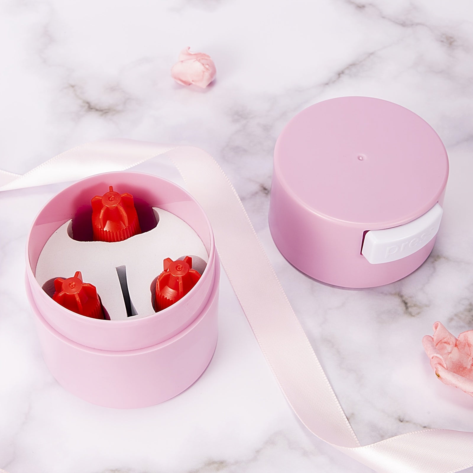 Sealed Lash Glue Holder for Secure Extensions