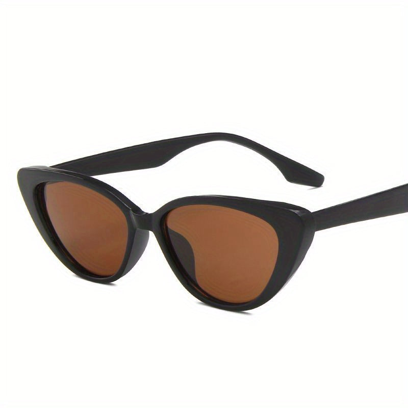 Cat Eye Shaped Men's Sunglasses for Street Photography