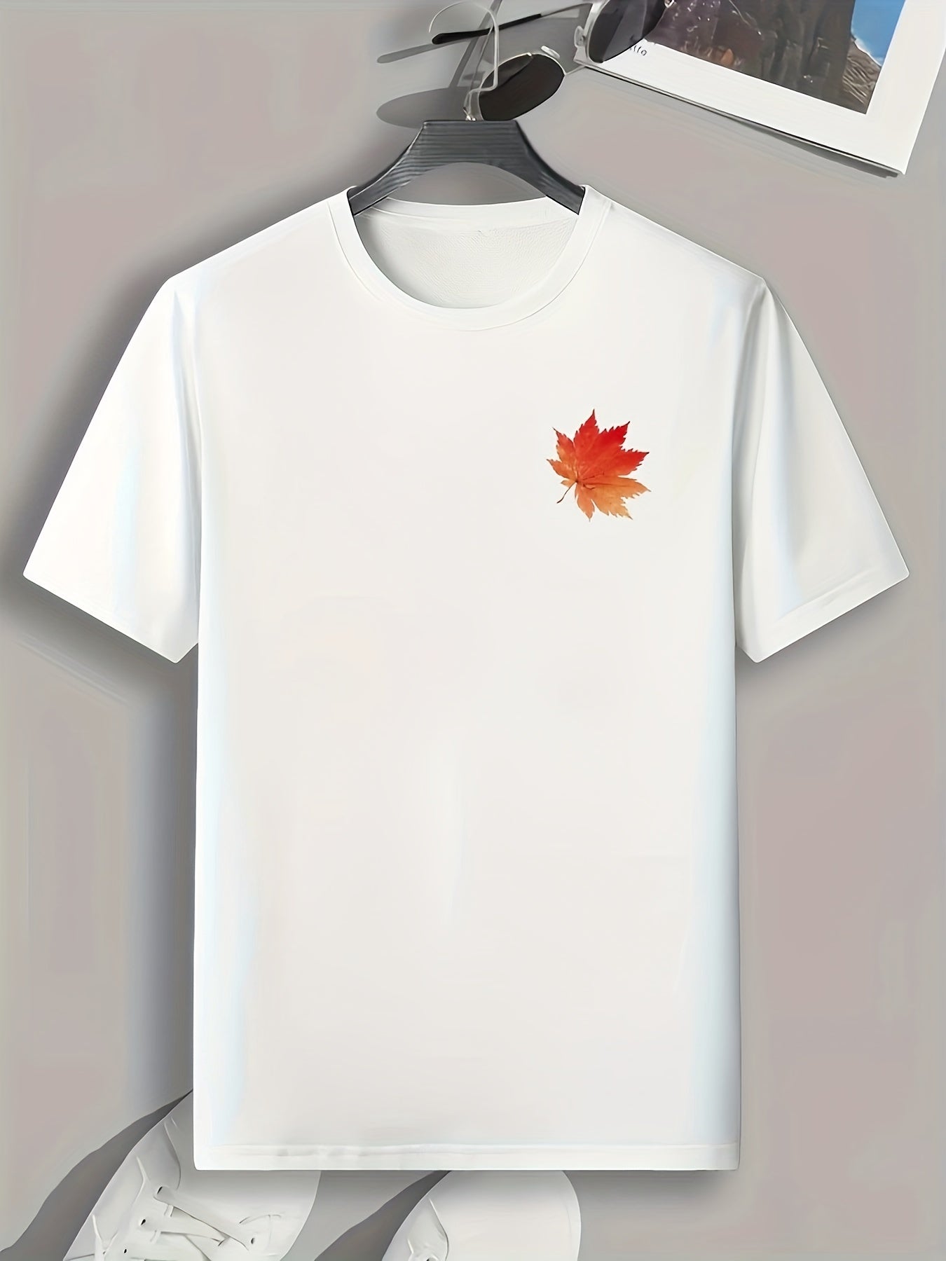 Mapel Leaf Print Men's Comfy T-shirt for Summer