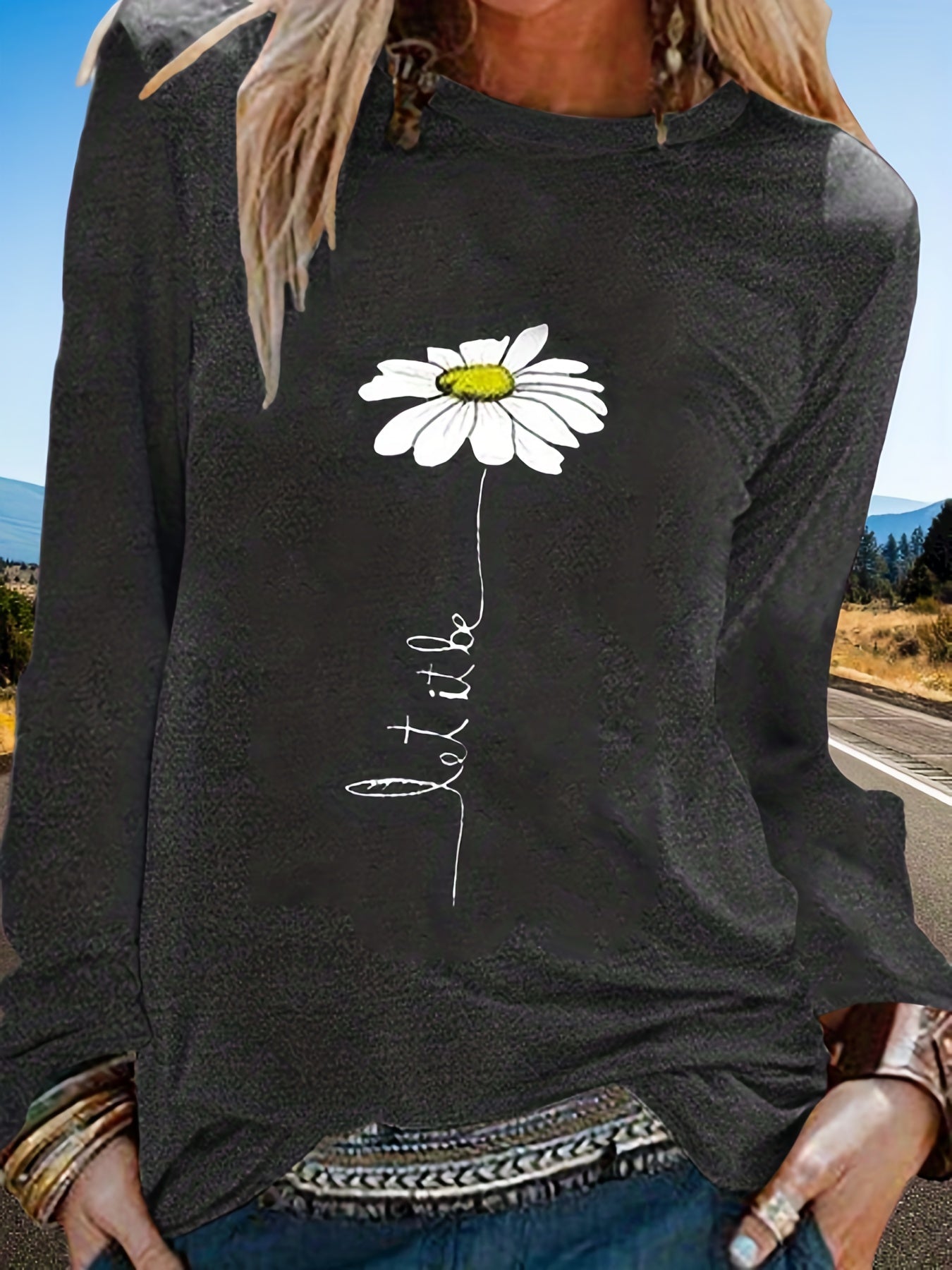 Daisy Print Crew Neck Sweatshirt for Women