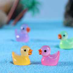 50pcs Mini Resin Ducks Glow In The Dark Luminous Colorful Duck