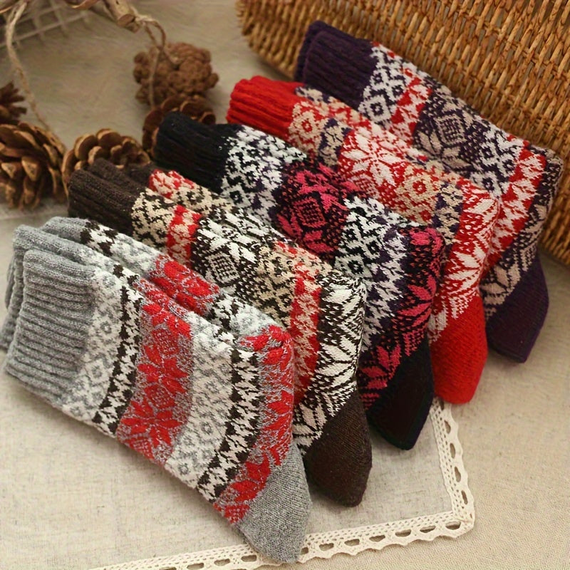Men's Ethnic Striped Crew Socks Warm Thermal Breathable Casual Socks