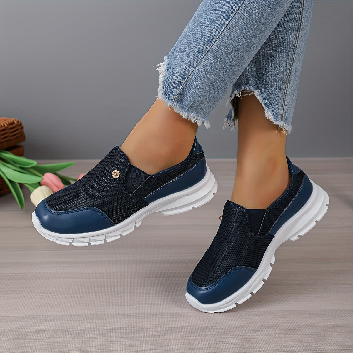 Lightweight Comfortable Fall Walking Shoes Wear Resistance Non Slip