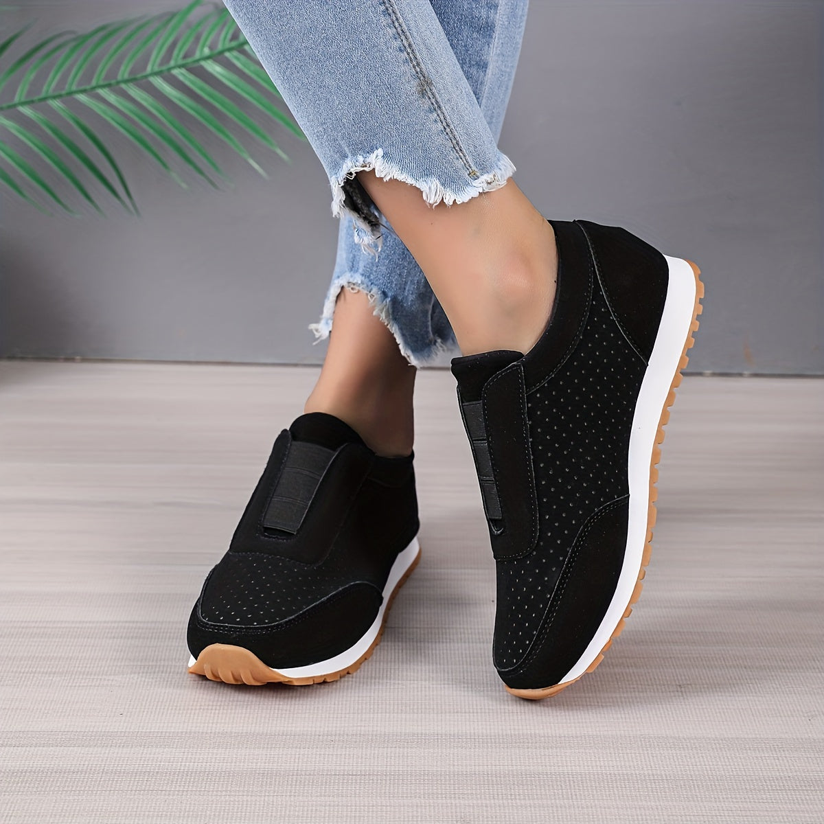 Women's Breathable Slip On Sneakers Comfortable Outdoor Walking Shoes