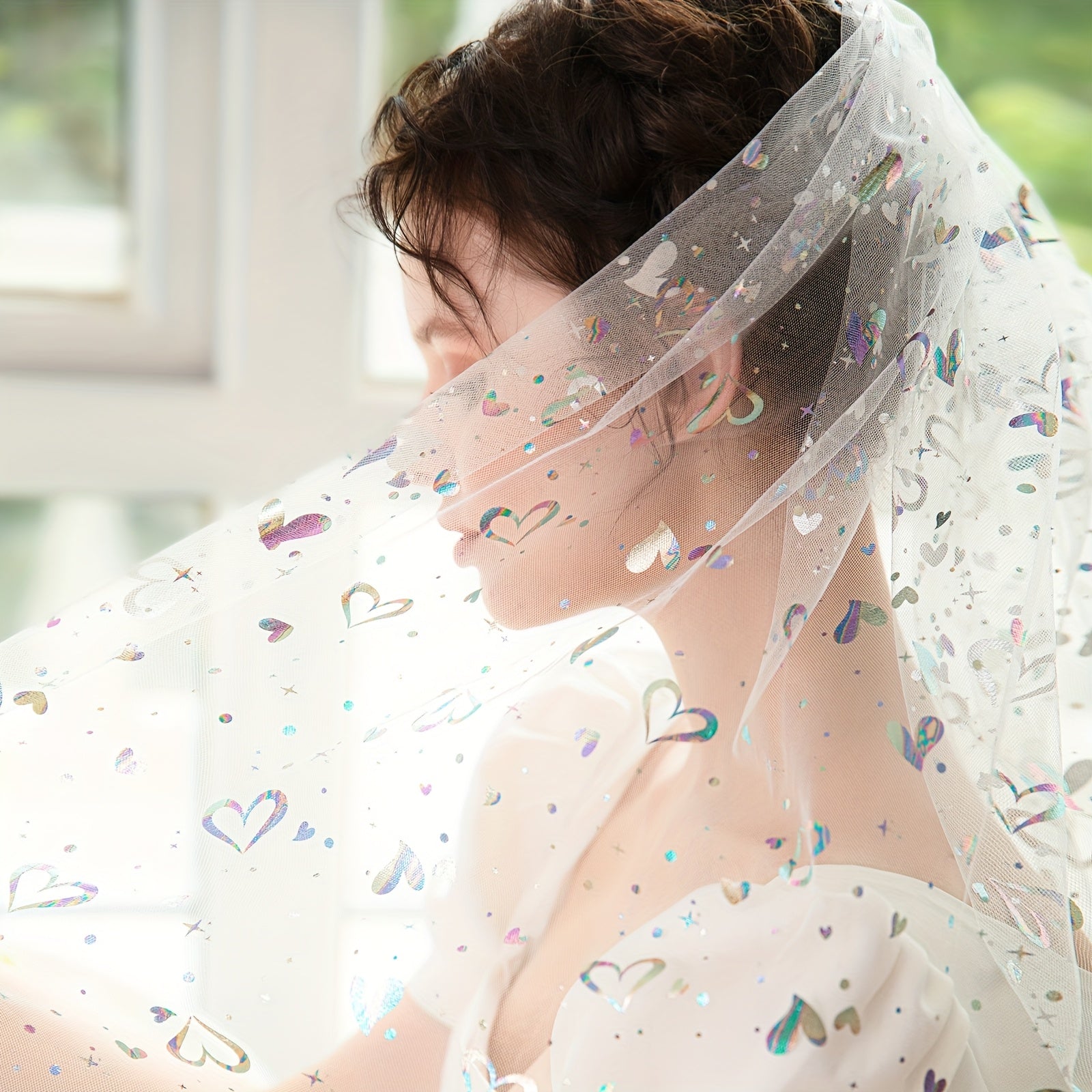 Short Bridal Veil with Floral Print and Comb