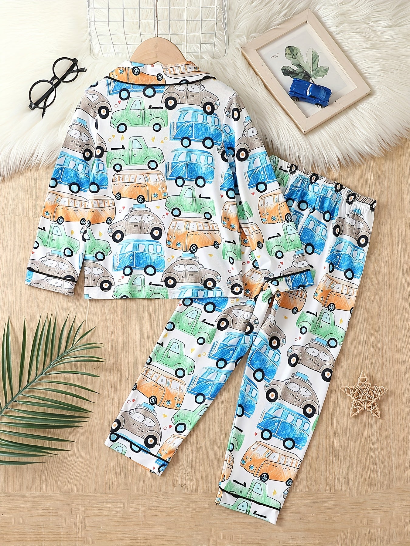 Boy's Graffiti Car Print Pajama Set Long Sleeve Top & Pants