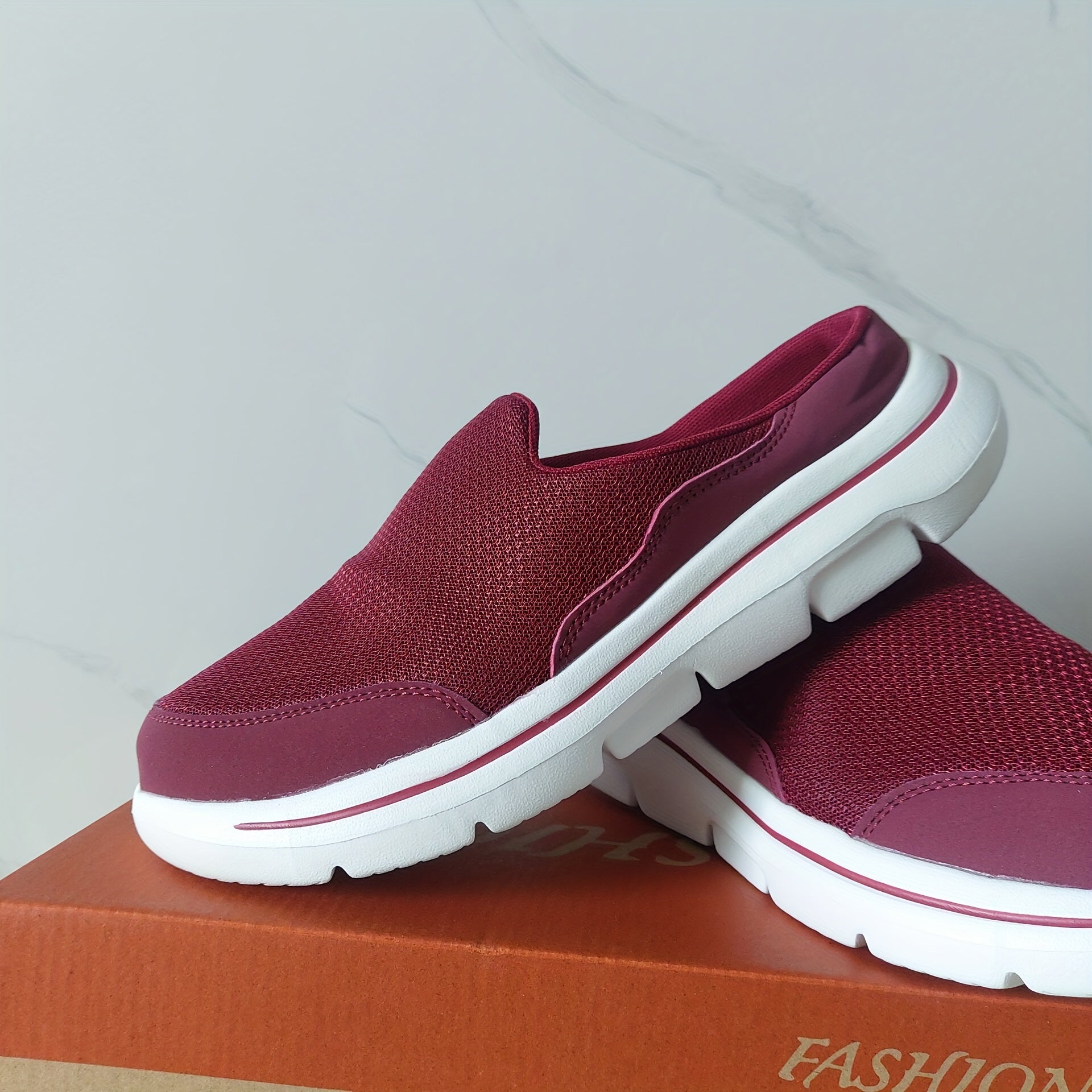 Women's Comfortable Closed Toe Mesh Slip-On Mules Sneakers