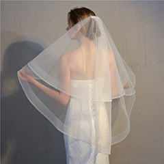 Short Bridal Wedding Veil with Lace Edge and Comb