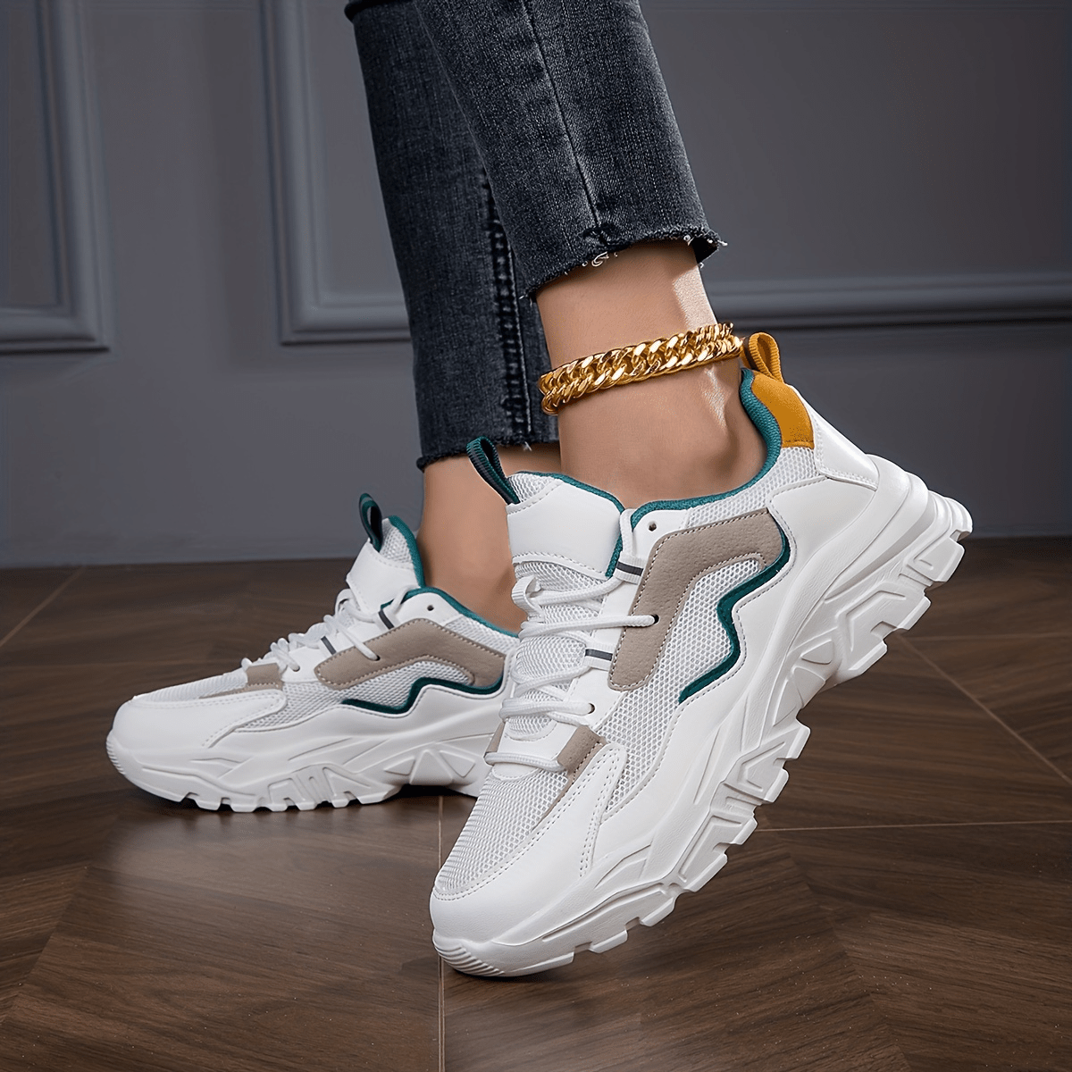 Breathable Mesh Sneakers Low Top Lace Up Shoes Anti-skid