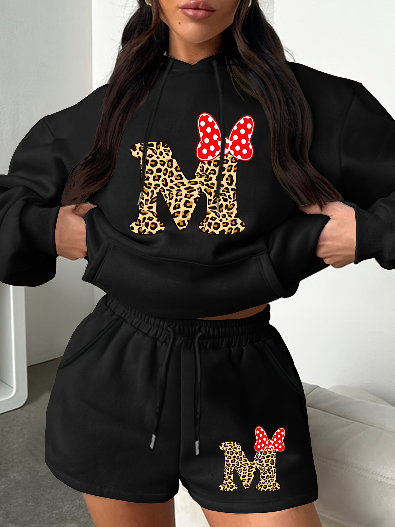 Women's Plus Letter & Bow Print Hoodie & Shorts Outfit Set