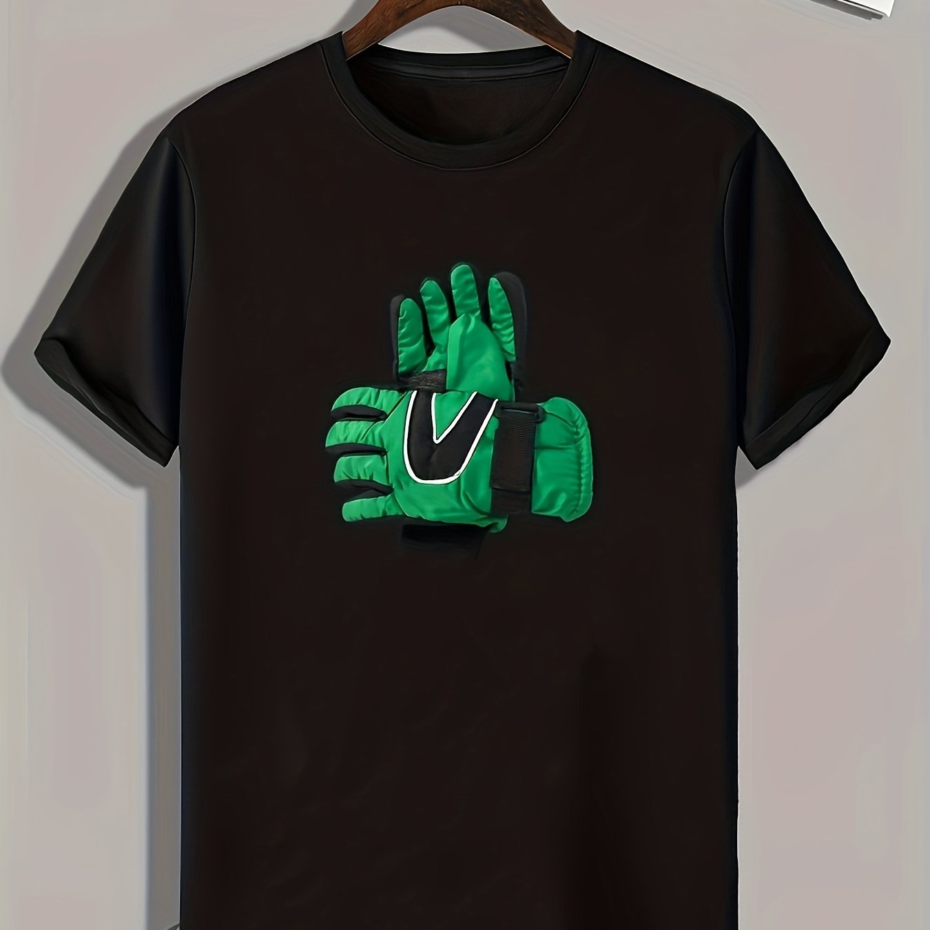 Men's Comfy Active Tee w/ Glove Print, Stretch & Breathable, Outdoor Summer