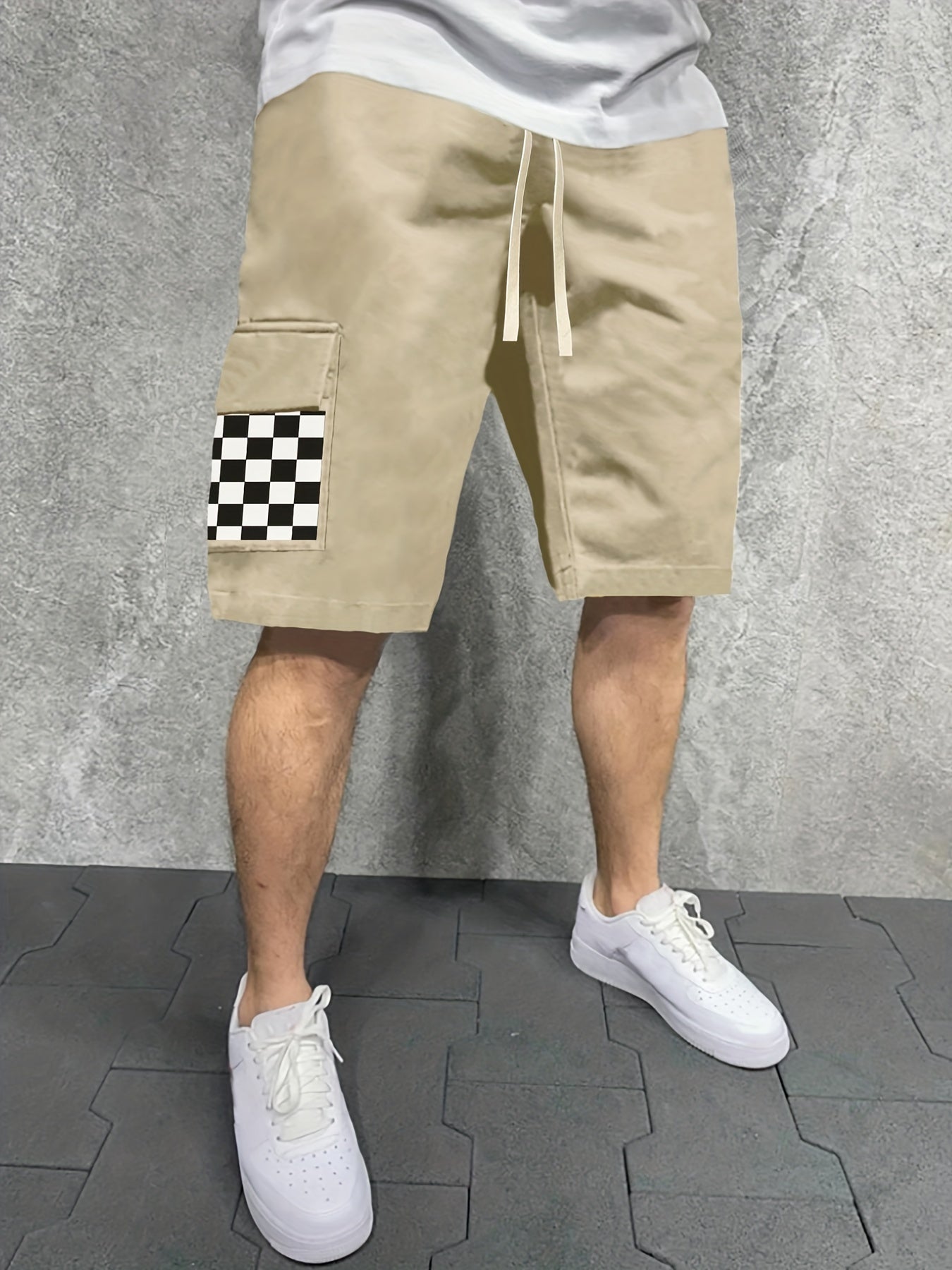 Men's Knee High Shorts with Pockets