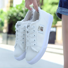 Women's Letter Patched Skate Shoes Raw Trim Lace Up Flatform Sneakers