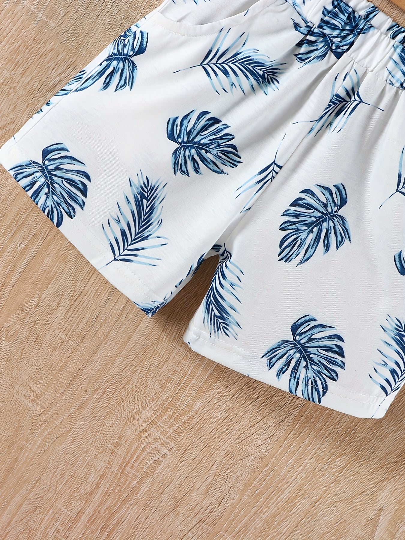 Boys Leaves Print T Shirt And Shorts Set