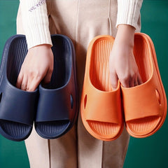 Women's Solid Pillow Slippers Non Slip Platform Shoes