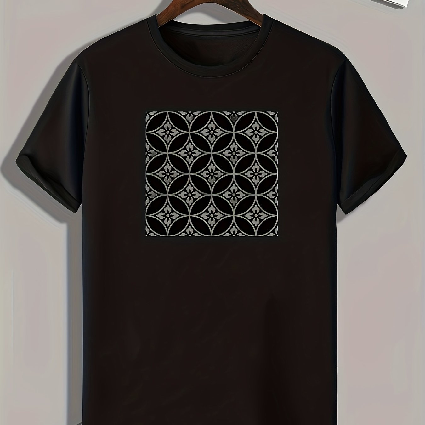Floral Print Men's Comfy T-shirt for Summer Outdoor Activities