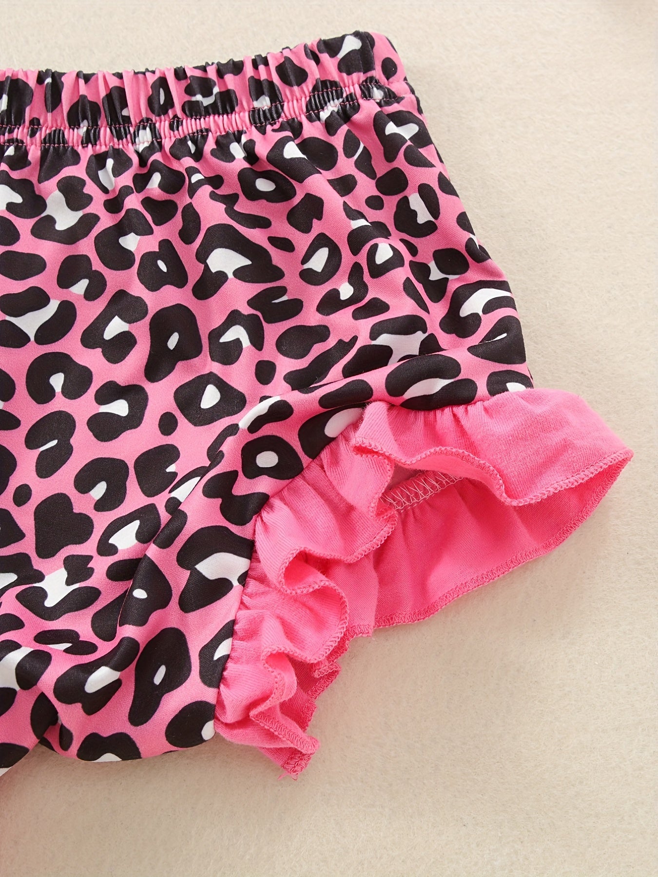 2pcs Baby Girls Leopard Print Shorts & Headband Set