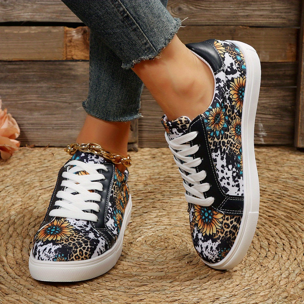 Sunflower Print Sneakers Round Toe Low Top Flat Shoes Lightweight Walking