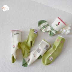 5 Pairs Cartoon Crew Socks for Girls, All Seasons Boneless Children's Socks