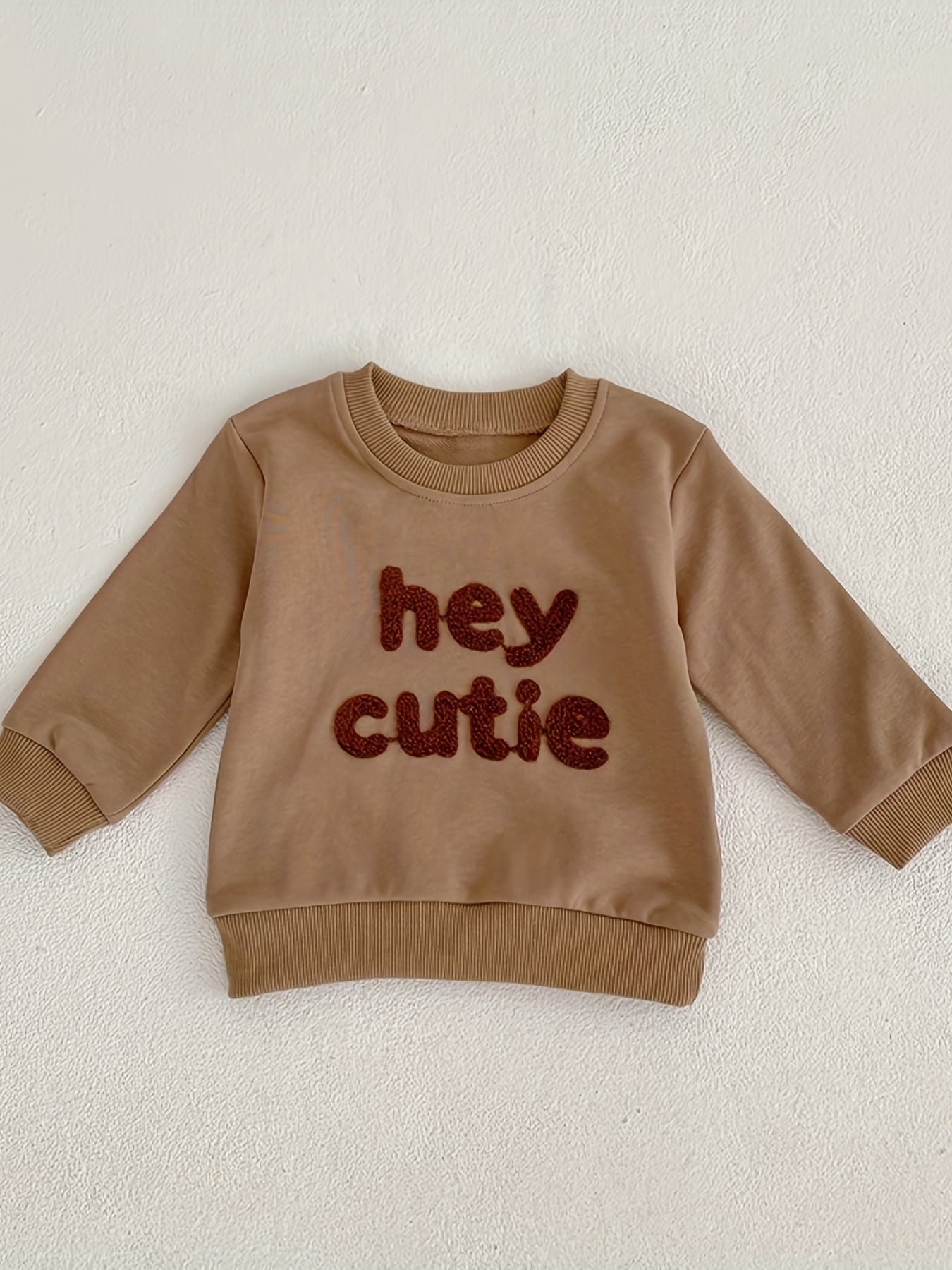 Kids Round Neck Sports Top HEY CUTIE Print Pullover Sweatshirt