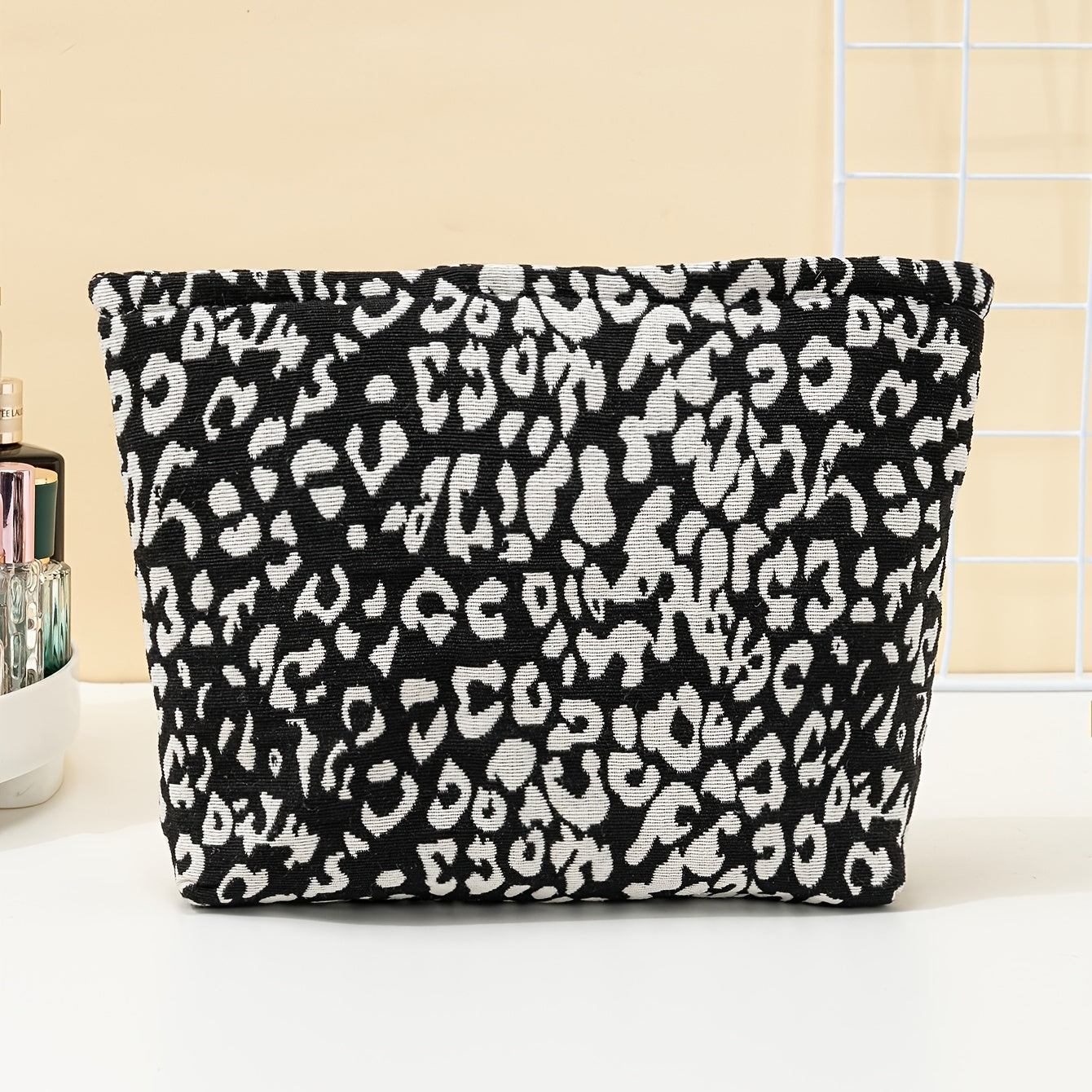 Leopard Pattern Makeup Bag Travel Cosmetic Zipper Toiletries Organizer