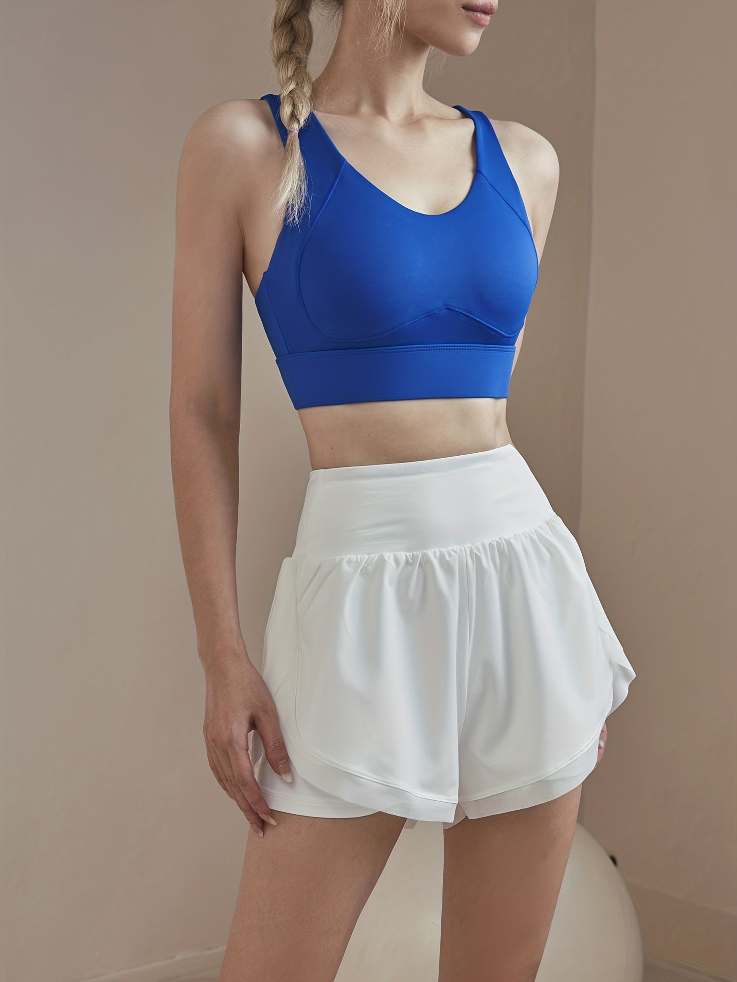 Criss Cross Straps Sporty Bra High Stretch