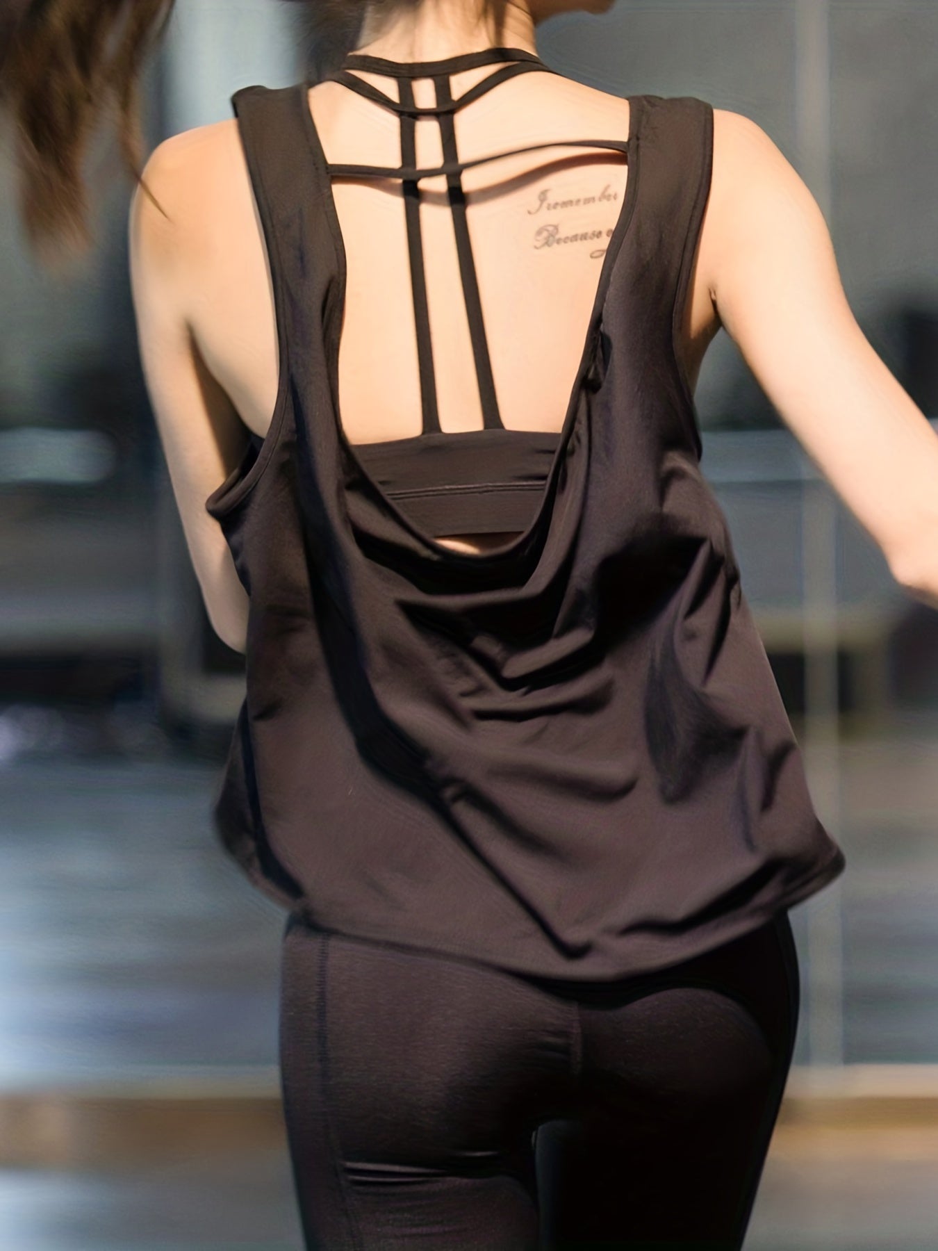 Breathable Backless Women's Sports Top