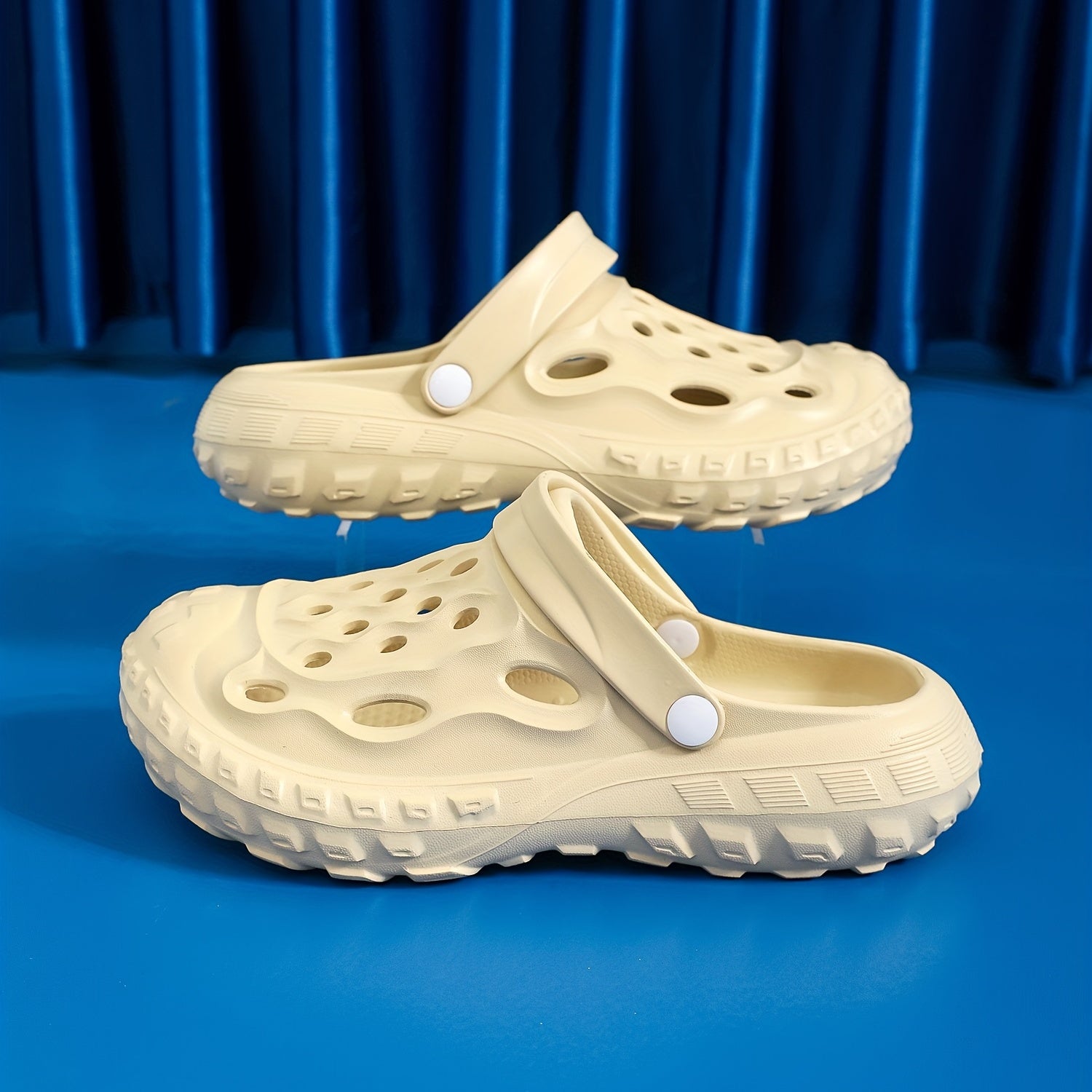 Women's Solid Clogs Lightweight Soft Sole Garden Shoes